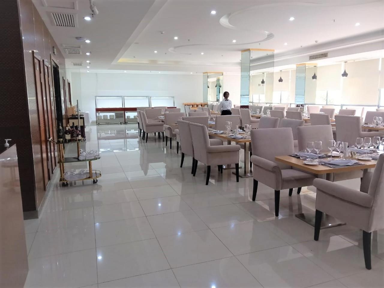 Hotel Express Luanda Exterior foto
