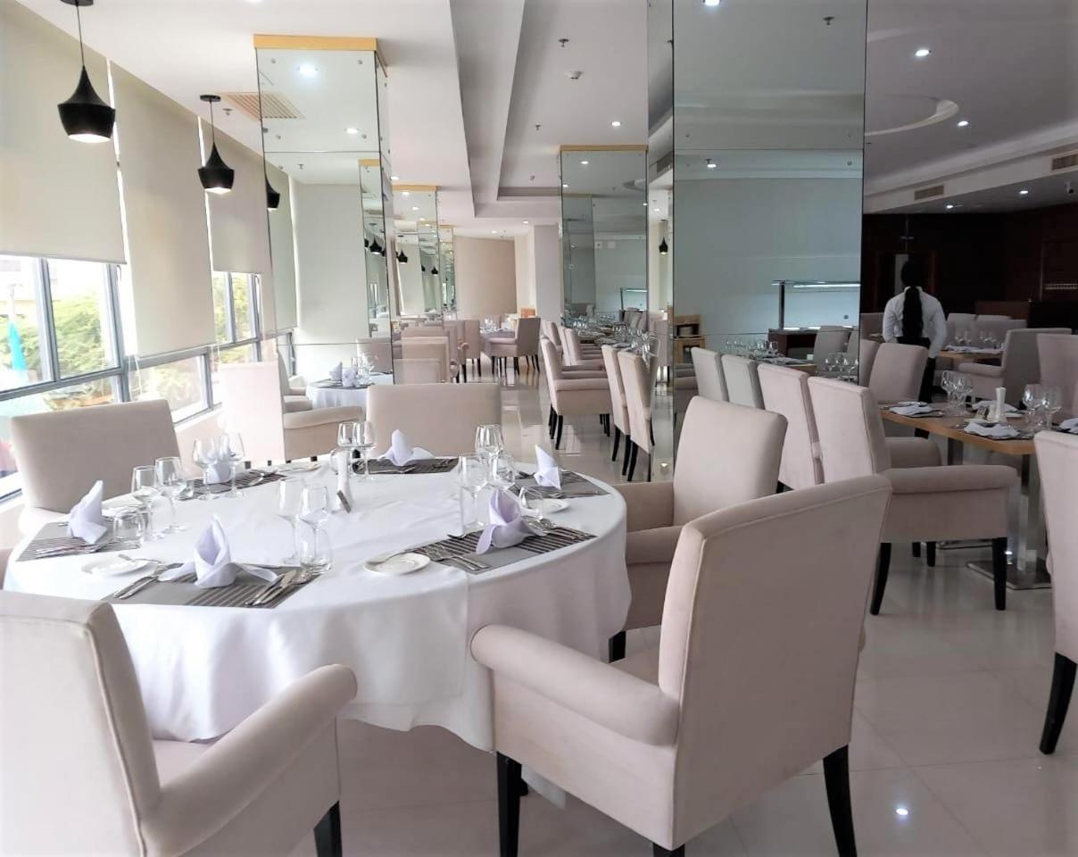 Hotel Express Luanda Exterior foto